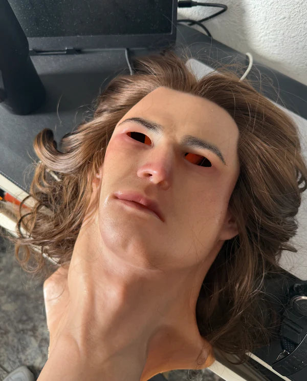 Ultra-Realistic Nordic Male Mask – Long Hair – 25 Years Old
